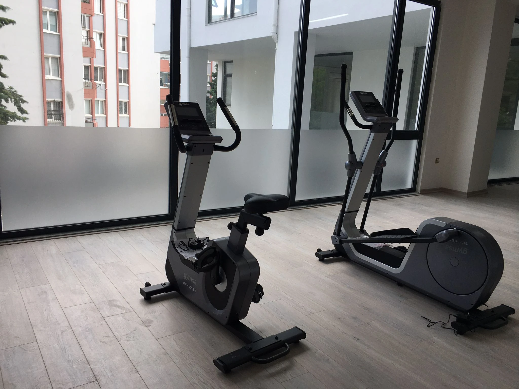 Yükselenpark Melis Sitesi Modern Fitness ve Spor Salonu