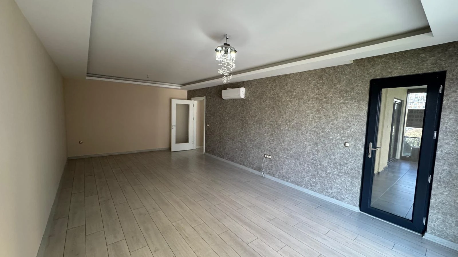 Bursa Nilüfer FSM Bulvarı Yükselenpark Melis 3+1 Daire Geniş ve Aydınlık Salon
